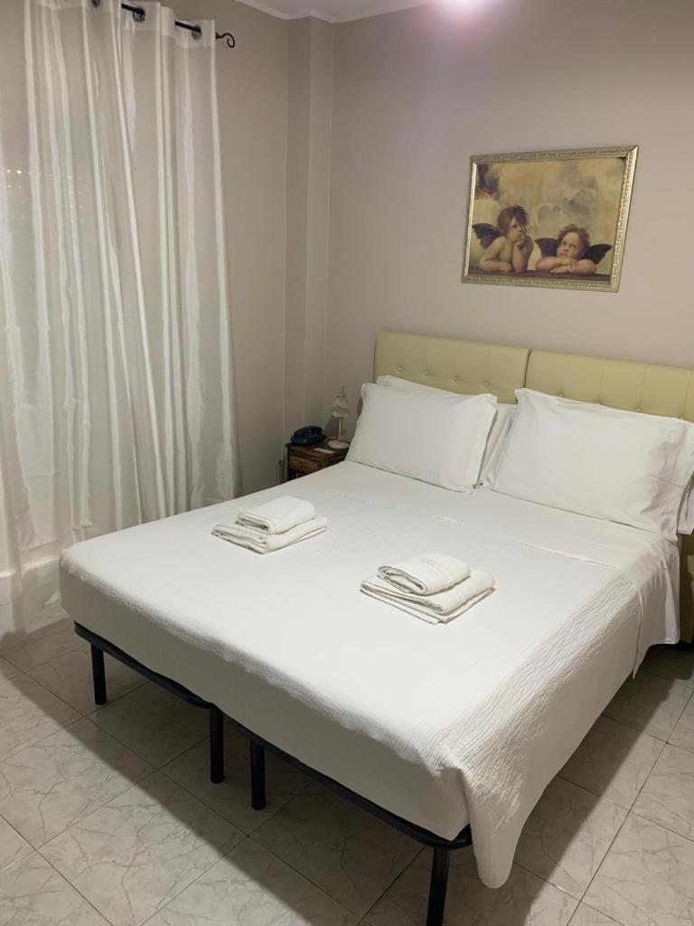 Bed and Breakfast Bb Dante Мессина Экстерьер фото