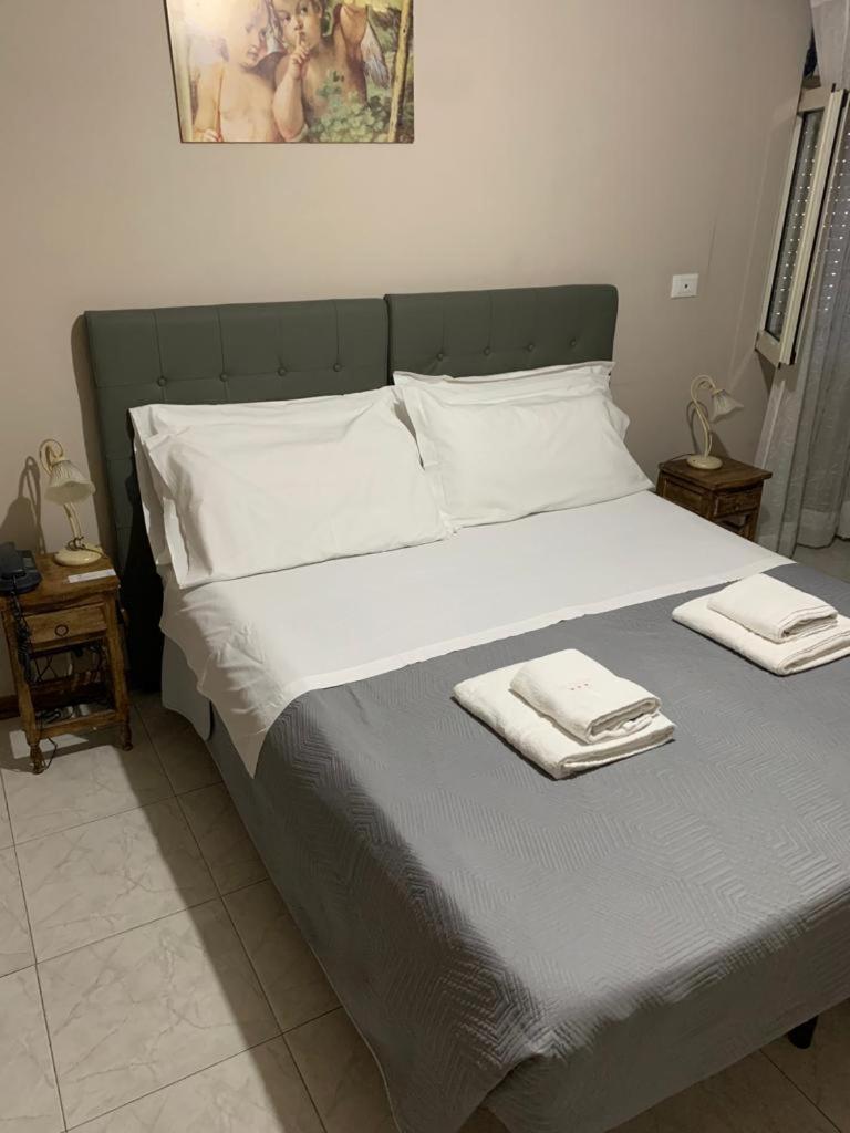 Bed and Breakfast Bb Dante Мессина Экстерьер фото